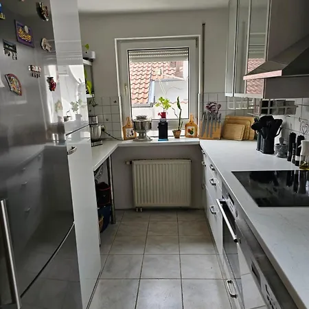 Privatunterkunft Ruhiges Gaestezimmer In *