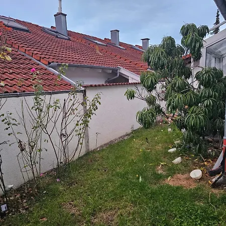 Ruhiges Gaestezimmer In Leonberg