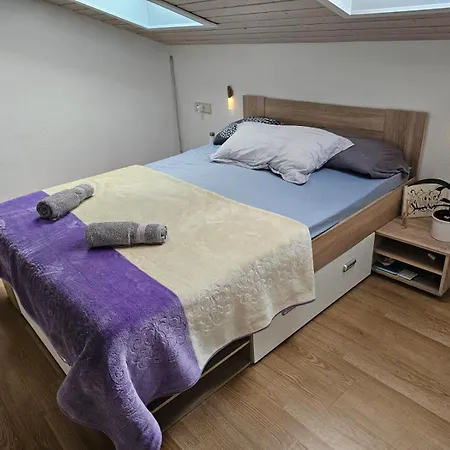 Privatunterkunft Ruhiges Gaestezimmer In Leonberg